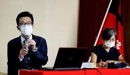 中井弁護士（左）と阿久澤教授（右）がそれぞれの立場から報告した（7月19日・神戸市）