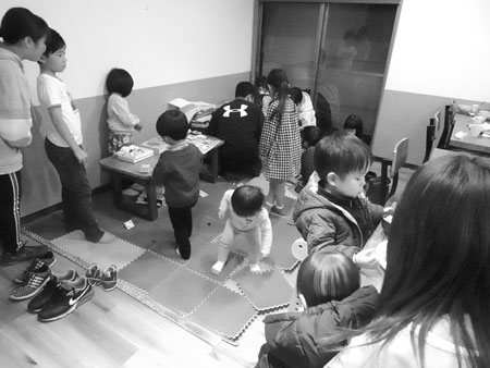 コロナ感染防止策の臨時休校で子ども食堂「熊谷なないろ食堂」が働く保護者の支援で小学校以上を対象に平日臨時開校（2020年3月・埼玉県熊谷市）