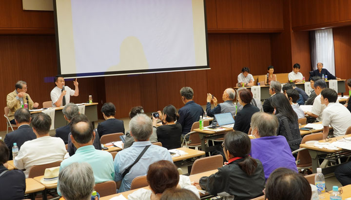 国際シンポジウムには国内外の５人の研究者が集まり、「朝鮮人虐殺事件の解決と植民地主義の払拭」をテーマに総合討論した（9月2日・東京）