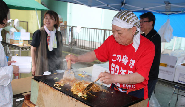 支部からも出店し、腕をふるった（6月１４日・滋賀県大津市）