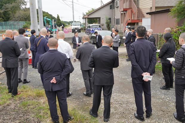 狭山市駅を出発点に確定判決による犯行経路を現地調査した（10月21日・埼玉県狭山市）
