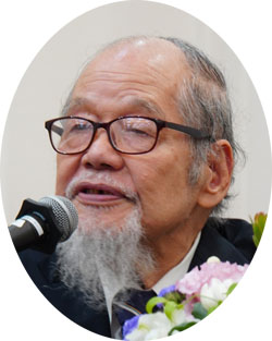 実行委員会を代表しあいさつした組坂繁之・福岡県連執行委員長